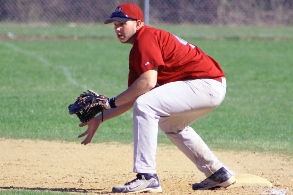 Mustangs Lose Two to Owls
