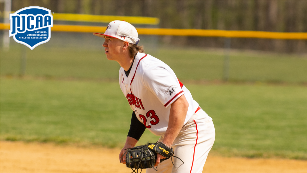 Mustangs Offense Stalls vs Mighty Oaks in 7-1 Defeat