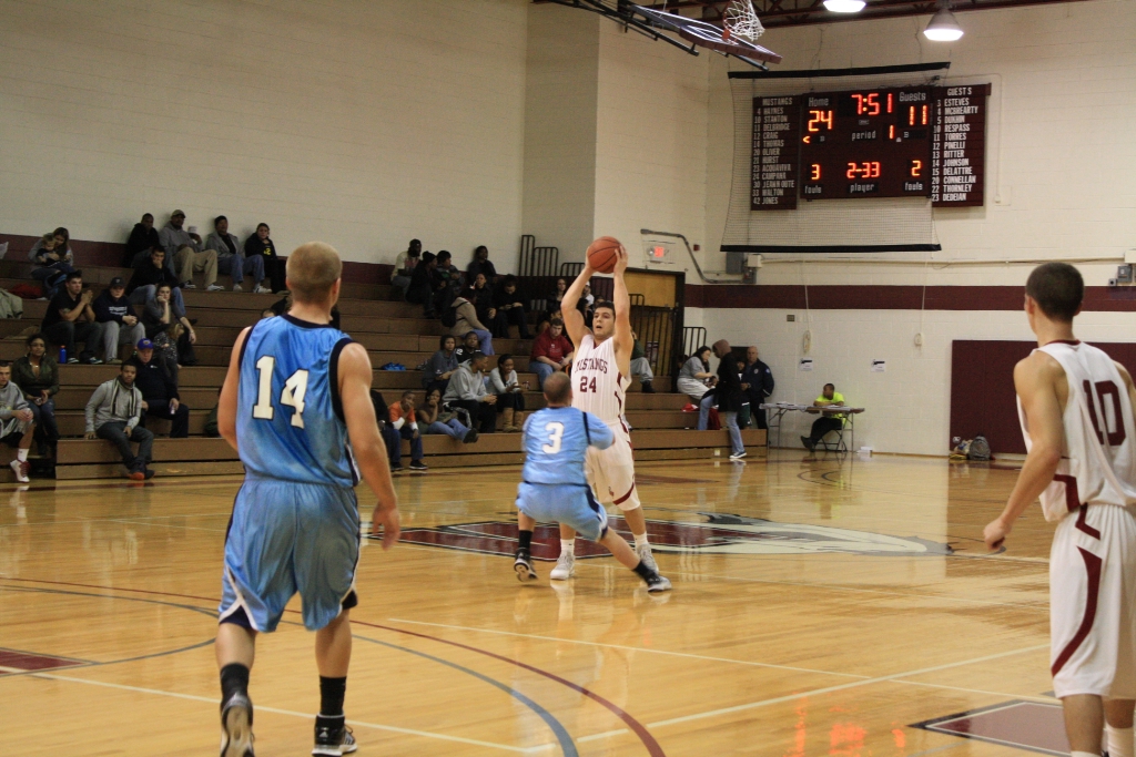 Mustangs Top Division II Blue Jays 72-64