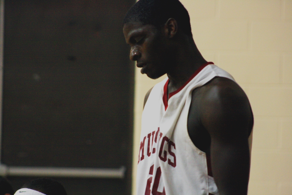 Mustangs Fall to Cougars