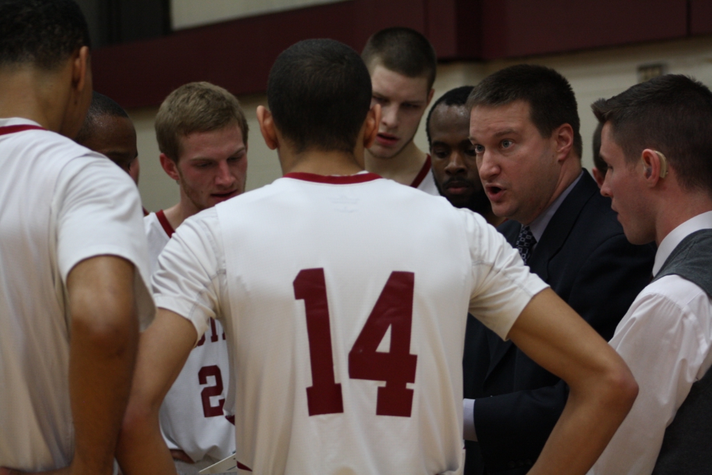 Mustangs Defeat Bears 90-74