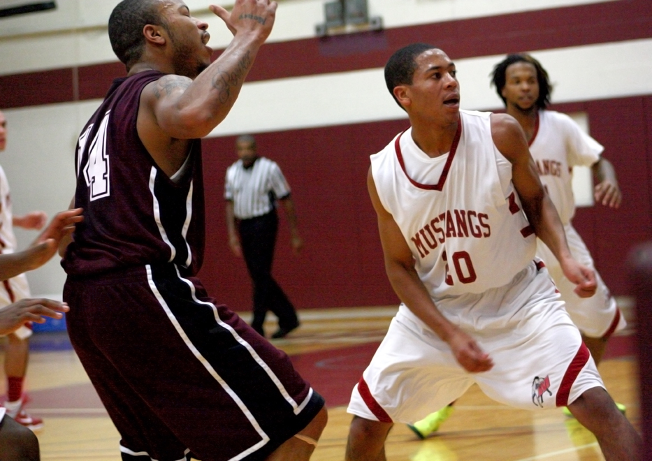 Game Recap: Men's Basketball Loses to Manor