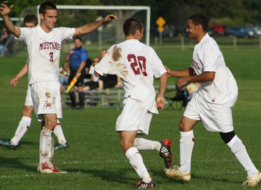 Mustangs Post 3-1 Victory Over Hawks