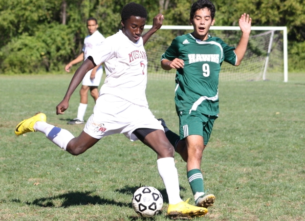 Mustangs Beat Hawks 2-1