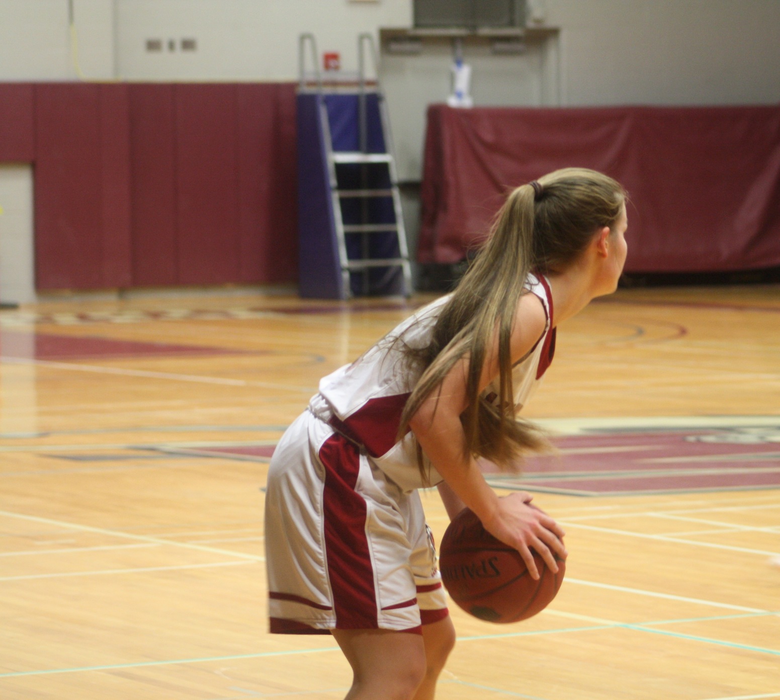 Women's Basketball: Mustangs Defeat Colonials