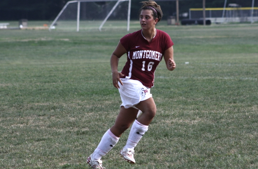 Bowe Leads Seahawks to Victory Over Mustangs